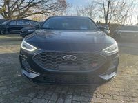 Neu Ford Focus ST 280 PS (205 kW) 2025 Schwarz Limousine
