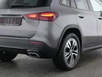 Gebraucht Mercedes GLA220 Night 190 PS (139 kW) 2025 lack mountaingrau SUV