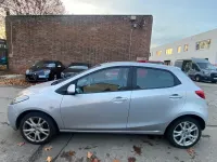 Gebraucht Mazda 2 86 PS (63 kW) 2010 Sunlight silver Kleinwagen