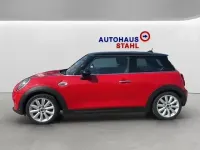 Gebraucht Mini Cooper 136 PS (100 kW) 2019 Rot Kleinwagen