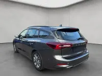 Gebraucht Ford Focus ST-Line 116 PS (85 kW) 2024 Magnetic metallic Limousine