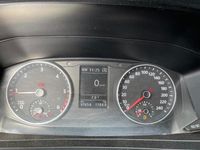 Gebraucht VW Transporter 102 PS (75 kW) 2016 Rot Van