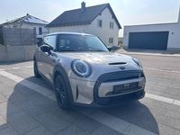 Gebraucht Mini Cooper SE Collection 135 kW (184 PS) 2021 Grau Kleinwagen