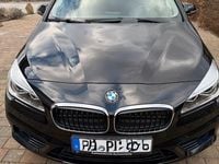 Gebraucht BMW 218 Active Tourer Sport Line 150 PS (110 kW) 2015 Schwarz Van / Kleinbus