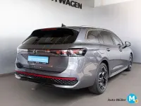 Gebraucht VW Passat R-line 150 PS (110 kW) 2025 Kombi