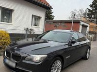 Gebraucht BMW 730 245 PS (180 kW) 2011 Grau Limousine