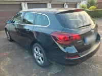 Gebraucht Opel Astra 125 PS (91 kW) 2012 Schwarz Kombi