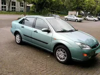 Gebraucht Ford Focus 115 PS (84 kW) 2000 Grün Limousine