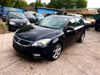 Gebraucht Kia Ceed 90 PS (66 kW) 2010 Schwarz Kleinwagen