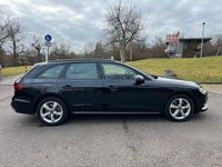 Gebraucht Audi A4 Sport 136 PS (100 kW) 2020 Schwarz Kombi