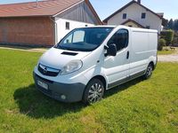 Gebraucht Opel Vivaro 114 PS (83 kW) 2011 Weiß Van / Kleinbus