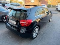 Gebraucht Mercedes A180 Style 122 PS (89 kW) 2014 Schwarz Limousine