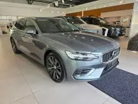 Gebraucht Volvo V60 Inscription 253 PS (186 kW) 2020 Osmium grey metallic / metallic Kombi