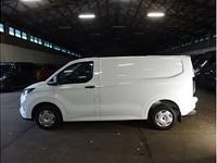 Gebraucht Ford Transit Custom Trend 136 PS (100 kW) 2023 Weiß (frostweiß) Van