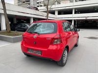Gebraucht Toyota Yaris 69 PS (50 kW) 2008 Rot Kleinwagen