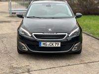 gebraucht Peugeot 308 Allure. 2.0 Blue HDI Automatik