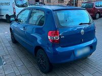 Second-hand VW Fox 75 CP (55 kW) 2006 Albastru Hatchback