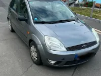 Gebraucht Ford Fiesta 101 PS (74 kW) 2003 Silber Kleinwagen