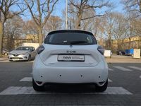 Second-hand Renault Zoe Life 80 kW (109 CP) 2020 Alb Hatchback