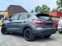 Gebraucht Nissan Qashqai 131 PS (96 kW) 2015 Grau SUV