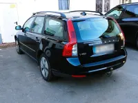 Usado Volvo V50 109 CV (80 kW) 2009 Negro Familiar