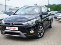 Gebraucht Hyundai i20 Advantage 101 PS (74 kW) 2020 Schwarz Kleinwagen