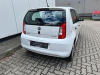 Gebraucht Skoda Citigo Active 60 PS (44 kW) 2018 Weiß Kleinwagen