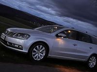 Gebraucht VW Passat Highline 140 PS (102 kW) 2012 Grau Kombi
