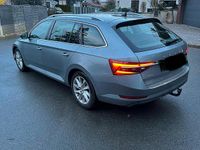 Gebraucht Skoda Superb Style 190 PS (139 kW) 2020 Silber Kombi