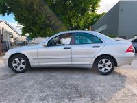 Gebraucht Mercedes C220 Classic 143 PS (105 kW) 2003 Silber Limousine