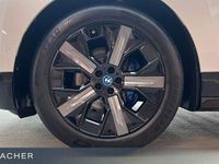 Gebraucht BMW iX Performance 384 kW (523 PS) 2025 Mineralweiß metallic SUV