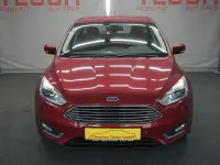Używany Ford Focus Titanium 150 KM (110 kW) 2015 Czerwony Sedan/Limuzyna