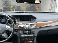 Usata Mercedes E250 Elegance 211 CV (155 kW) 2015 Argento Berlina