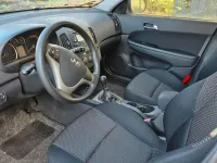 Gebraucht Hyundai i30 122 PS (89 kW) 2007 Grau Kleinwagen