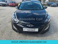 Gebraucht Hyundai i30 90 PS (66 kW) 2013 Schwarz Limousine