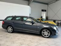 Gebraucht Mercedes E220 Avantgarde 170 PS (125 kW) 2012 Grau Limousine
