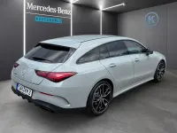 Gebraucht Mercedes GLB200 AMG 222 PS (163 kW) 2025 Grau SUV