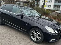 Gebraucht Mercedes E220 Avantgarde 170 PS (125 kW) 2010 Schwarz Limousine