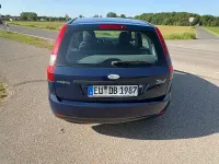 Gebraucht Ford Fiesta 70 PS (51 kW) 2003 Blau Kleinwagen