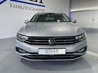 Gebraucht VW Passat 150 PS (110 kW) 2022 Silber Kombi