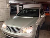 Gebraucht Mercedes C200 116 PS (85 kW) 2001 Silber Limousine