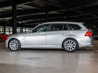 Gebraucht BMW 325 Sport Line 218 PS (160 kW) 2012 Silber Kombi
