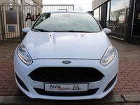Gebraucht Ford Fiesta Trend 75 PS (55 kW) 2016 Weiß Limousine