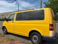 Second-hand VW Caravelle 131 CP (96 kW) 2007 Galben Van