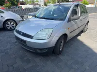 Gebraucht Ford Fiesta 60 PS (44 kW) 2004 Silber Kleinwagen