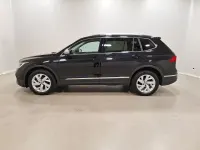 Gebraucht VW Tiguan Allspace Life 150 PS (110 kW) 2023 Deep black perleffekt SUV