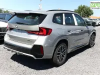 Neu BMW X1 M Sport 136 PS (100 kW) 2025 Spacesilber metallic SUV