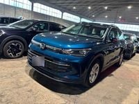 Gebraucht VW Tiguan Life 150 PS (110 kW) 2025 Nightshade blue metallic SUV