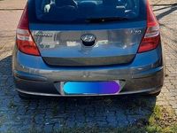 Gebraucht Hyundai i30 109 PS (80 kW) 2009 Grau Limousine