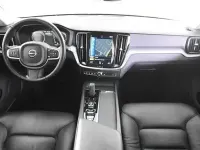 Gebraucht Volvo V60 Inscription 197 PS (144 kW) 2021 Grau Kombi